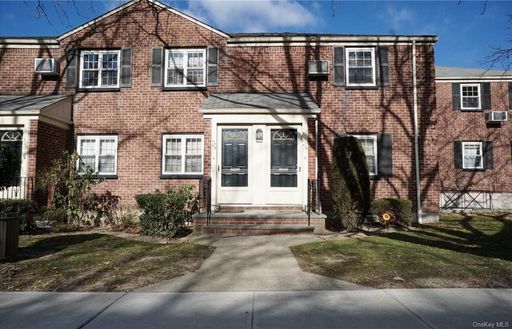 Image 1 of 14 for 210-07 73rd Avenue #B in Queens, Oakland Gardens, NY, 11364