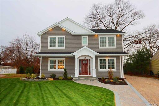 Image 1 of 23 for 952 Holly Ct in Long Island, Franklin Square, NY, 11010
