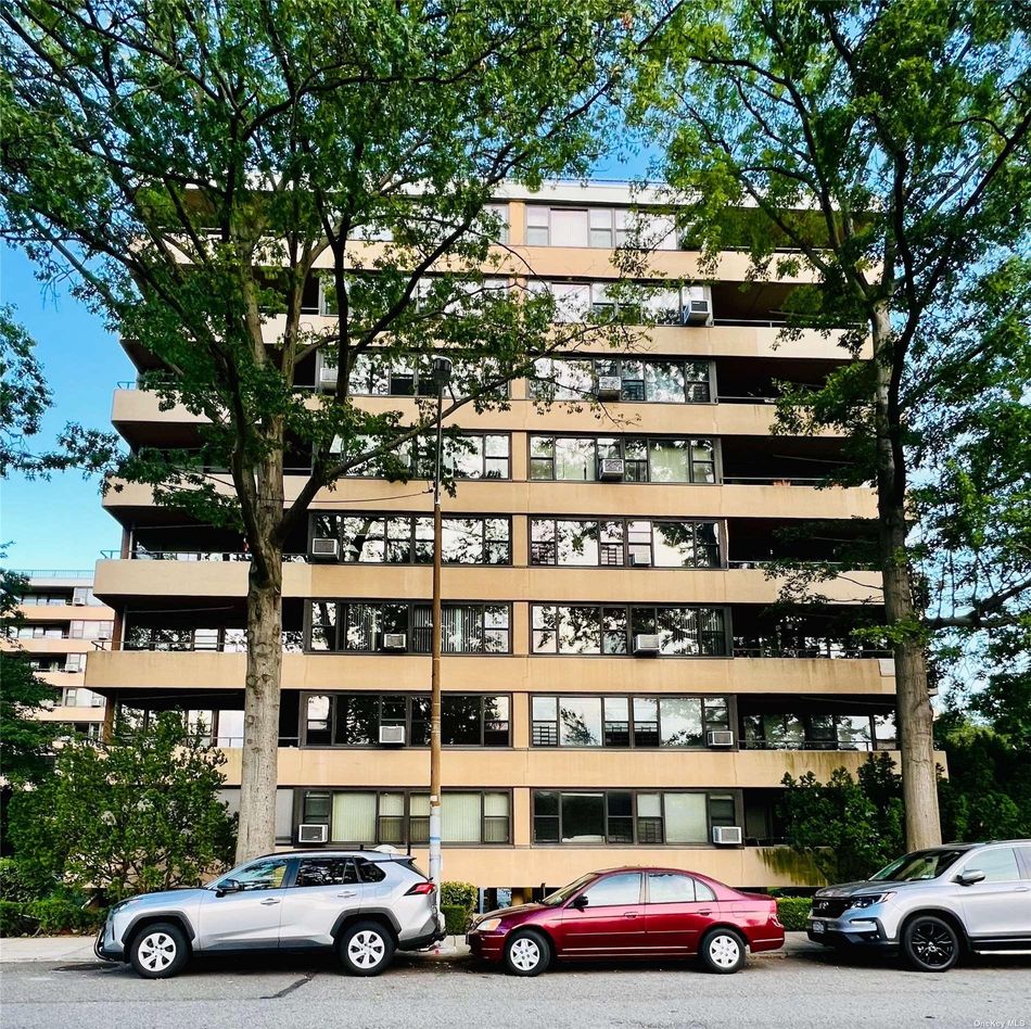 Image 1 of 16 for 7-15 162nd Street #6D in Queens, Beechhurst, NY, 11357