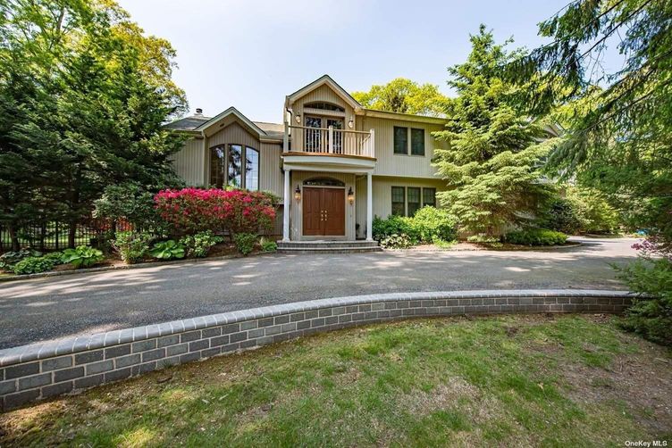 Image 1 of 30 for 9 Violet Drive in Long Island, South Huntington, NY, 11746