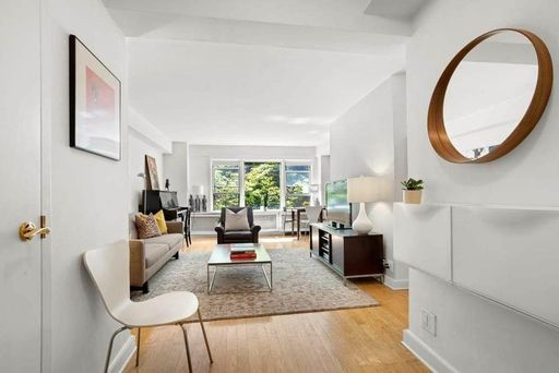 Image 1 of 15 for 515 East 85th Street #3D in Manhattan, New York, NY, 10028