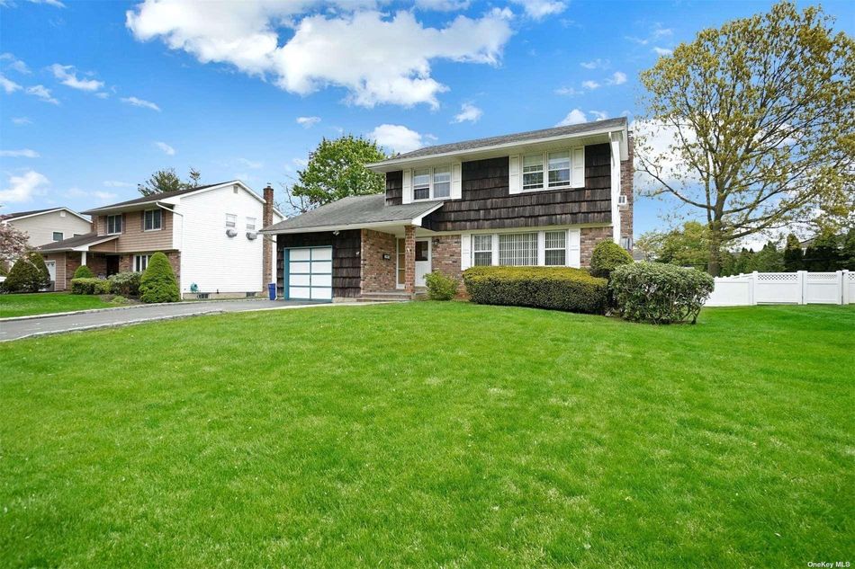 Image 1 of 28 for 47 Carnegie Drive in Long Island, Smithtown, NY, 11787