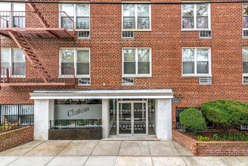 Image 1 of 18 for 39-76 57th Street #D5 in Queens, Flushing, NY, 11377