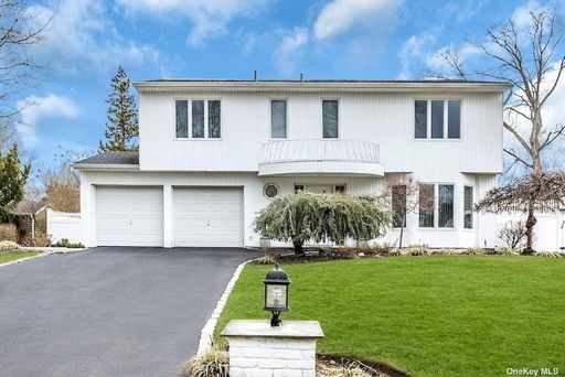Image 1 of 31 for 15 Glenmere Lane in Long Island, Commack, NY, 11725