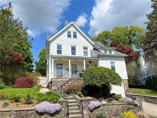 Image 1 of 27 for 16 Plymouth Road in Westchester, Larchmont, NY, 10538