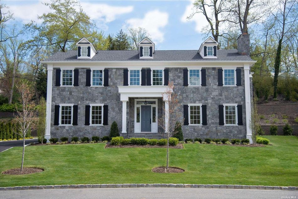 Image 1 of 34 for 122 Plymouth Court in Long Island, Manhasset, NY, 11030
