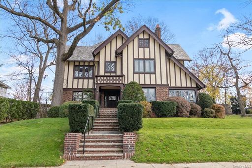 Image 1 of 32 for 45 Magnolia Avenue in Westchester, Mount Vernon, NY, 10553