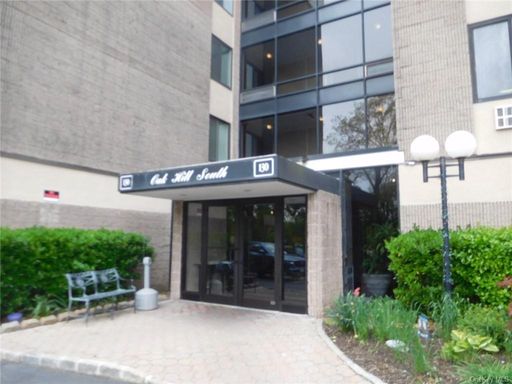 Image 1 of 21 for 130 Colonial Parkway S #3A in Westchester, Yonkers, NY, 10710
