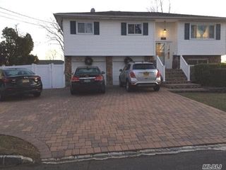 Image 1 of 17 for 1164 America Ave in Long Island, W. Babylon, NY, 11704