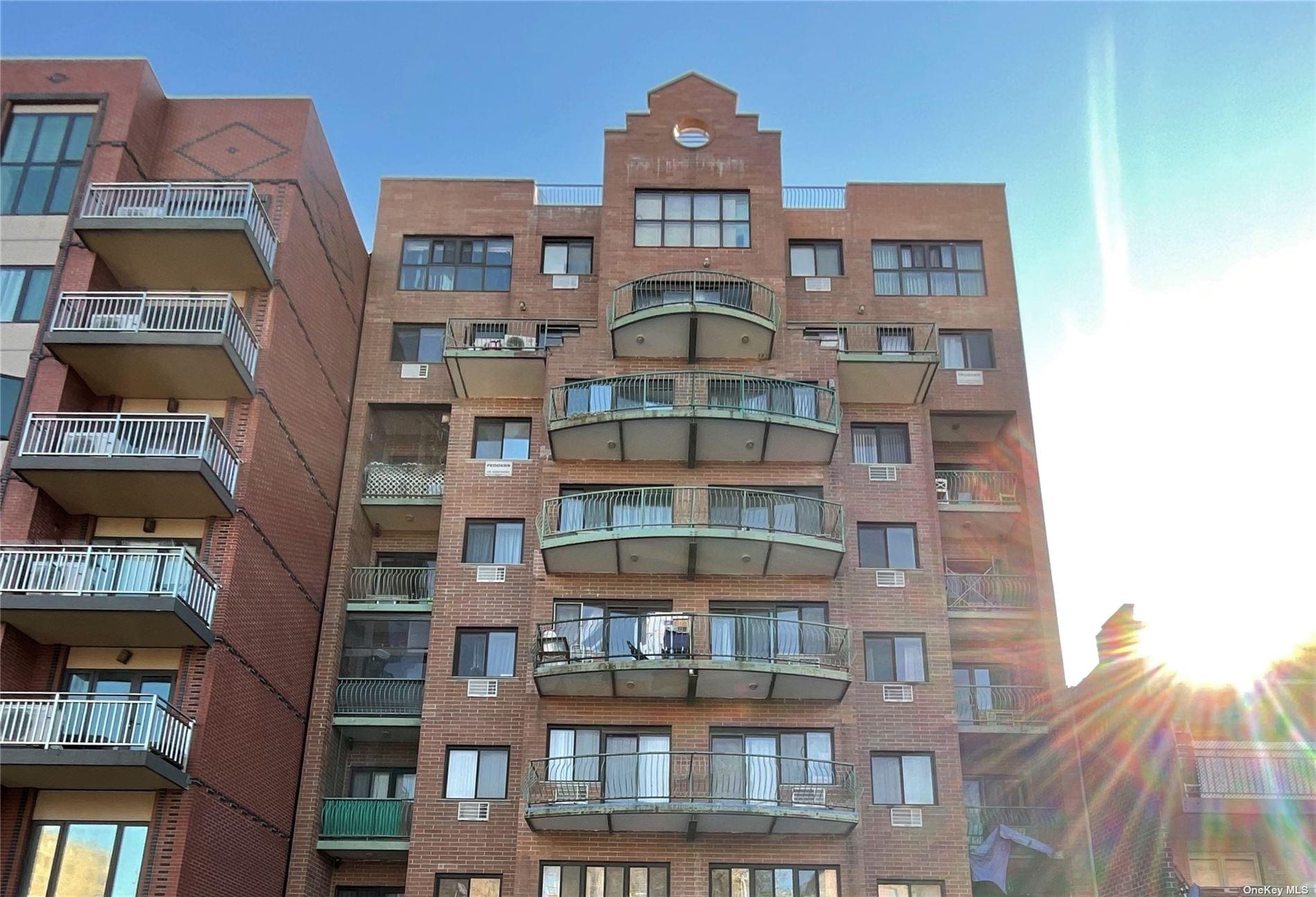 144-48 Roosevelt Avenue #3D in Queens, Flushing, NY 11354
