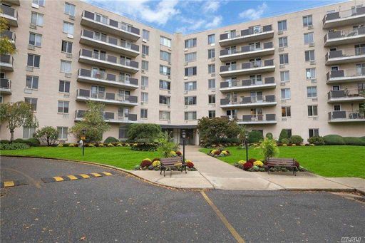 Image 1 of 23 for 135 Post Avenue #6A in Long Island, Westbury, NY, 11590