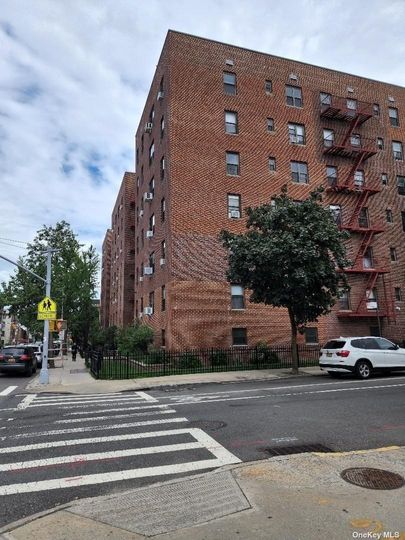 Image 1 of 20 for 32-25 88 #111 in Queens, E. Elmhurst, NY, 11369