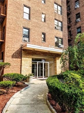 Image 1 of 21 for 530 Riverdale Avenue #6C in Westchester, Yonkers, NY, 10705