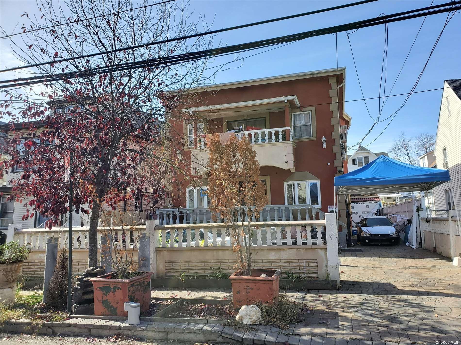87-52 134th St in Queens, Richmond Hill, NY 11418