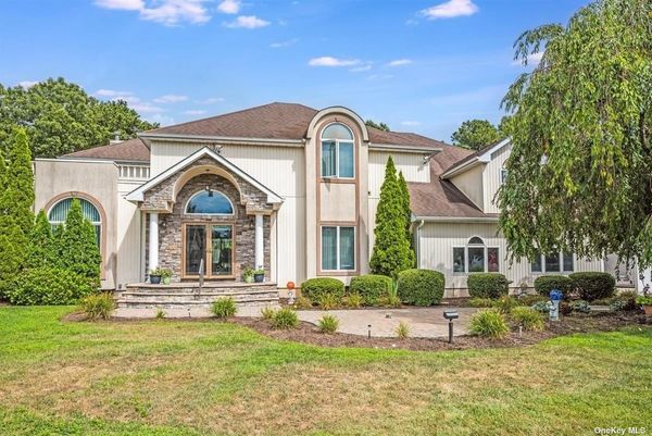 Image 1 of 36 for 14 Rolling Hills Drive in Long Island, Nesconset, NY, 11767