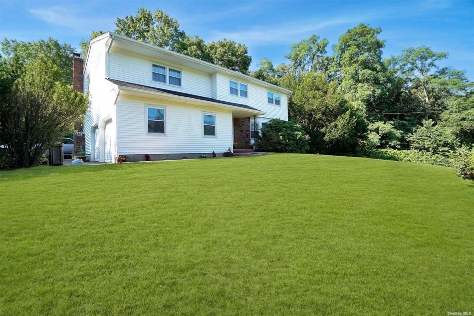 Image 1 of 18 for 1 Bagatelle Road in Long Island, Dix Hills, NY, 11746