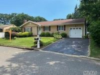 Image 1 of 15 for 18 Arleen Ave in Long Island, Holbrook, NY, 11741