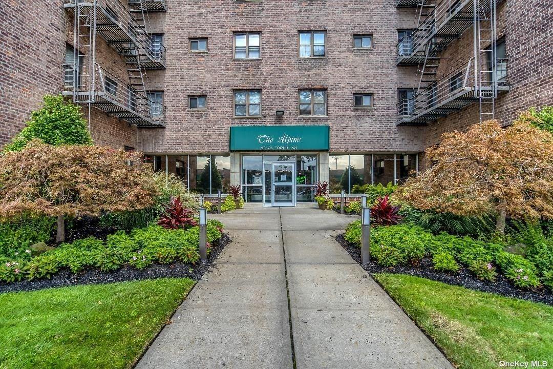 204-15 Foothill Avenue #A58 in Queens, Hollis, NY 11423