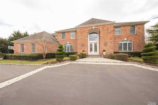 Image 1 of 36 for 15 Alley Pond Court in Long Island, Dix Hills, NY, 11746