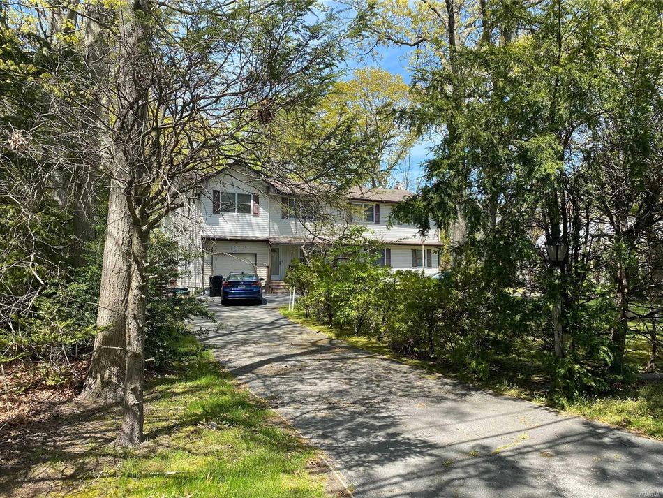 Image 1 of 1 for 61 40th St in Long Island, Islip, NY, 11751