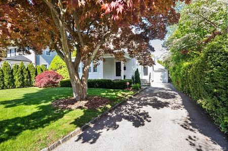 Image 1 of 32 for 171 Nelson Road in Westchester, Scarsdale, NY, 10583