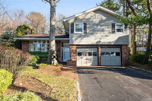 Image 1 of 30 for 46 Roger Drive in Long Island, Port Washington, NY, 11050