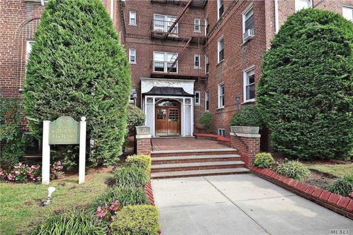 Image 1 of 18 for 55 Grand Avenue #6F in Long Island, Rockville Centre, NY, 11570