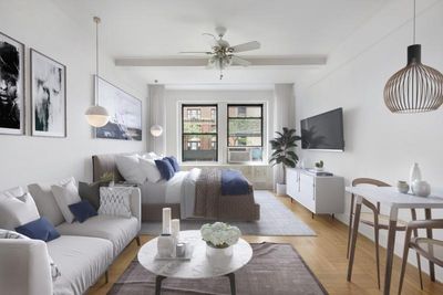 Image 1 of 6 for 433 West 34th Street #2C in Manhattan, New York, NY, 10001