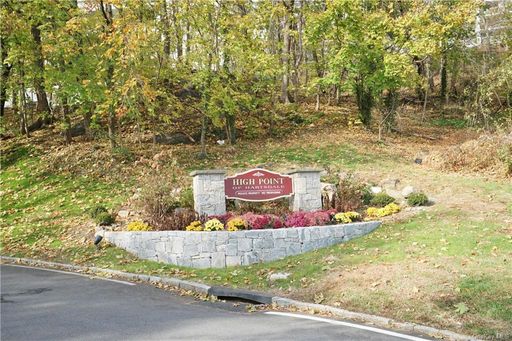 Image 1 of 30 for 500 High Point Drive #PH3 in Westchester, Hartsdale, NY, 10530