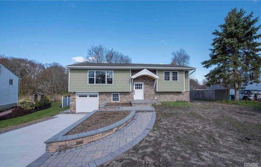 Image 1 of 23 for 23 Tall Tree Ln in Long Island, Smithtown, NY, 11787