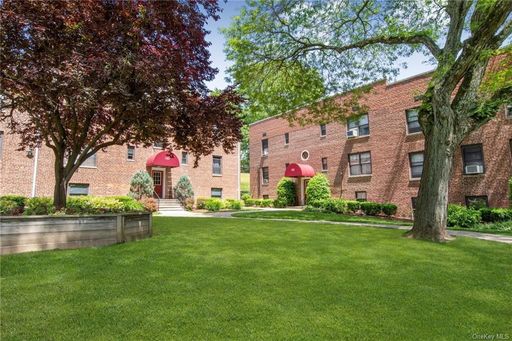 Image 1 of 20 for 122 Richbell Road #C4 in Westchester, Mamaroneck, NY, 10543