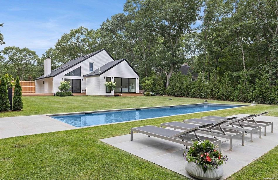 Image 1 of 21 for 88 Springy Banks Road in Long Island, East Hampton, NY, 11937