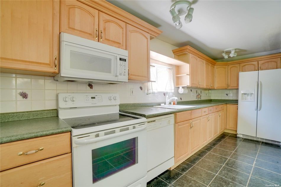 Image 1 of 26 for 484 Nostrand Avenue in Long Island, Central Islip, NY, 11722