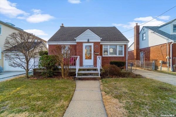 Image 1 of 18 for 47 Pilgrim Street in Long Island, New Hyde Park, NY, 11040