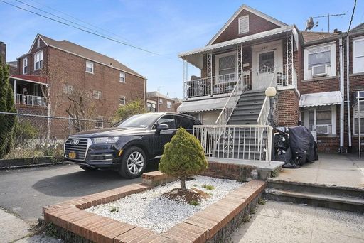 Image 1 of 9 for 958 Neill Avenue in Bronx, NY, 10462