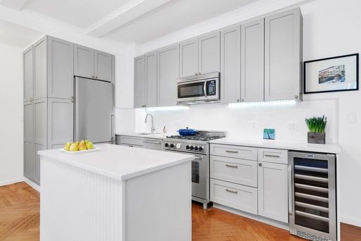 Image 1 of 7 for 140 West 71st Street #7E in Manhattan, NEW YORK, NY, 10023