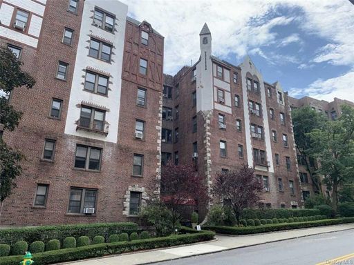 Image 1 of 15 for 312 Main Street #1E in Westchester, White Plains, NY, 10601