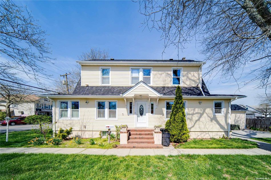 Image 1 of 20 for 122 Franklin Avenue in Long Island, Malverne, NY, 11565