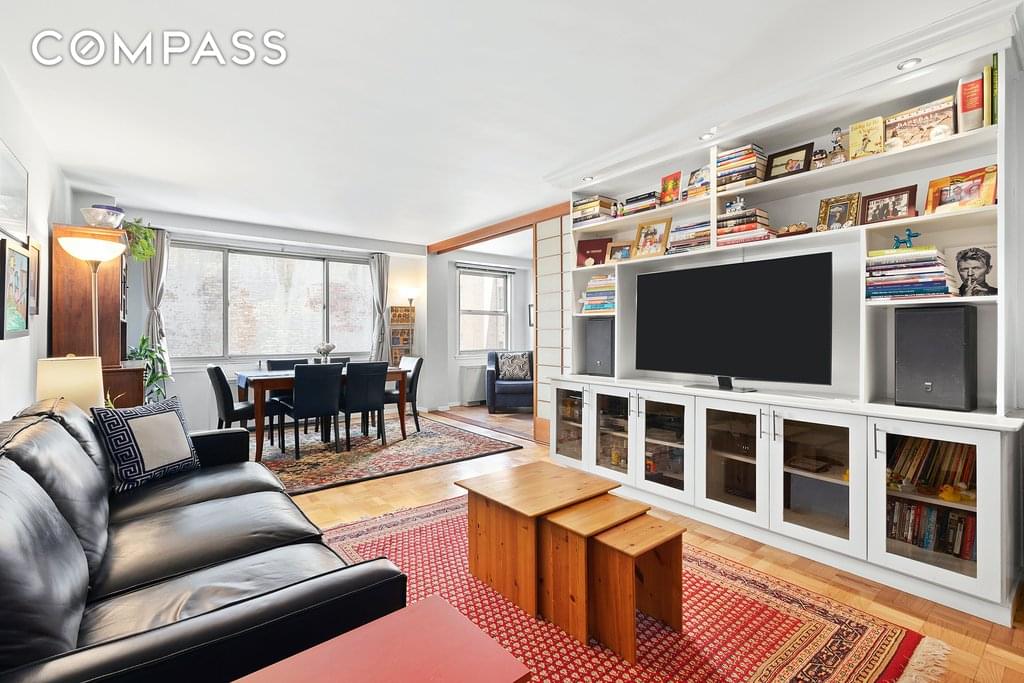 401 East 86th Street #5A in Manhattan, New York, NY 10028