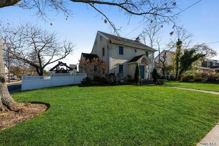 Image 1 of 31 for 997 Allen Lane in Long Island, Woodmere, NY, 11598