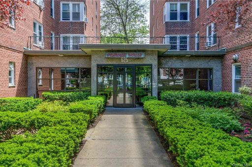 Image 1 of 23 for 625 Gramatan Avenue #2L in Westchester, Mount Vernon, NY, 10552
