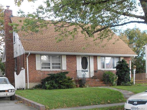 Image 1 of 13 for 10 Girard Place in Long Island, Merrick, NY, 11566