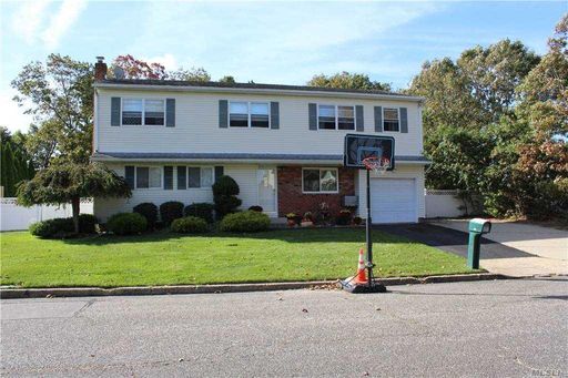 Image 1 of 26 for 10 Babcock Ave in Long Island, Ronkonkoma, NY, 11779