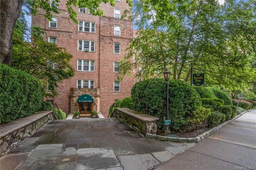 Image 1 of 22 for 280 Bronxville Road #4O in Westchester, Bronxville, NY, 10708